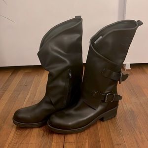 Like new Coolway leather Moto boots